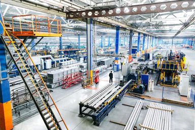 Ein industrieller Hangar.
